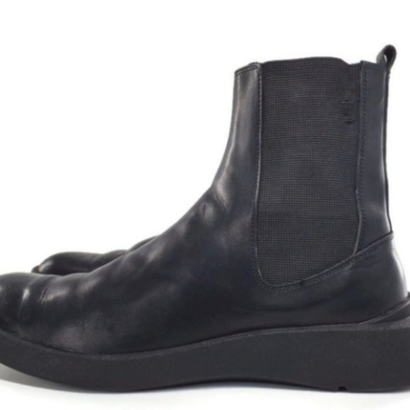 Bally Sesvenna Black Leather Pull-On Comfort Chelsea Boots - Picture 2 of 13